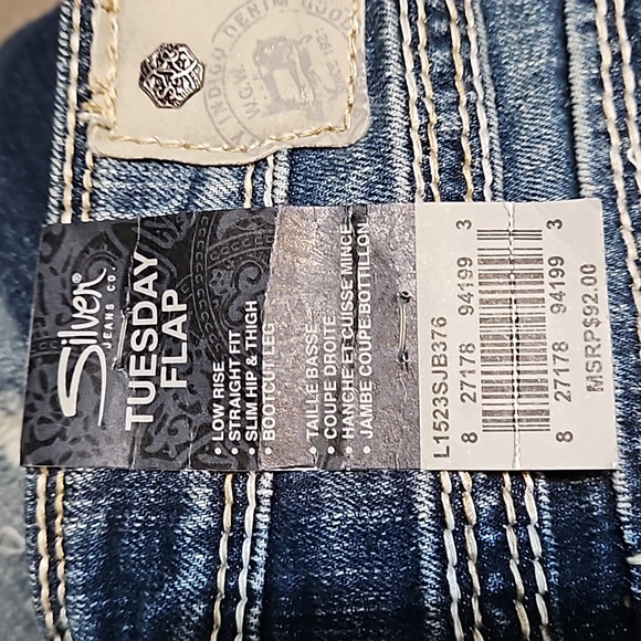 NWT Silver Bootcut Distressed Jeans - Picture 13 of 16